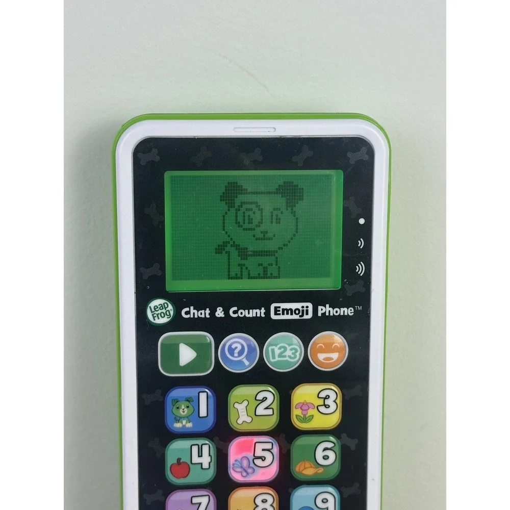 LeapFrog Chat and Count Emoji Phone - Green - Fun Learning for Kids Smart Phone